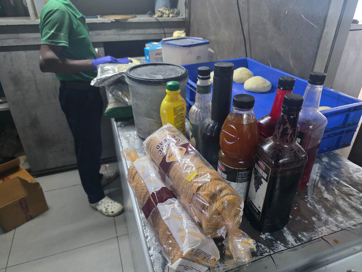 La Pino'z Pizza kitchen inspection photo
